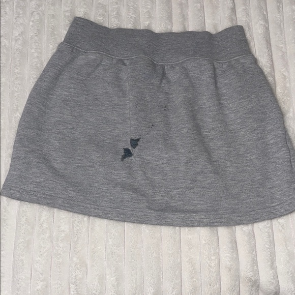 ALO YOGA Accolade Skirt | Size XS - Picture 9 of 10